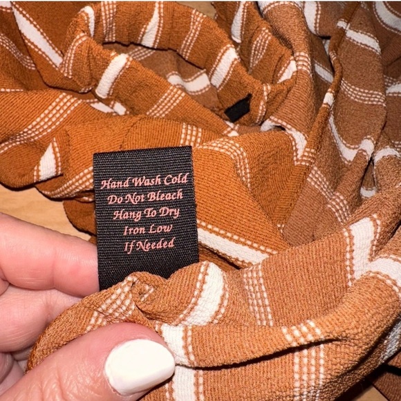 E2M Rust Stripe Off Shoulder Bell Sleeve Boho Blouse | Size M - Picture 7 of 7